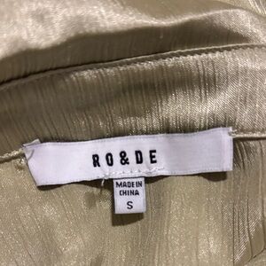 Ro & De Shimmering Gold Top